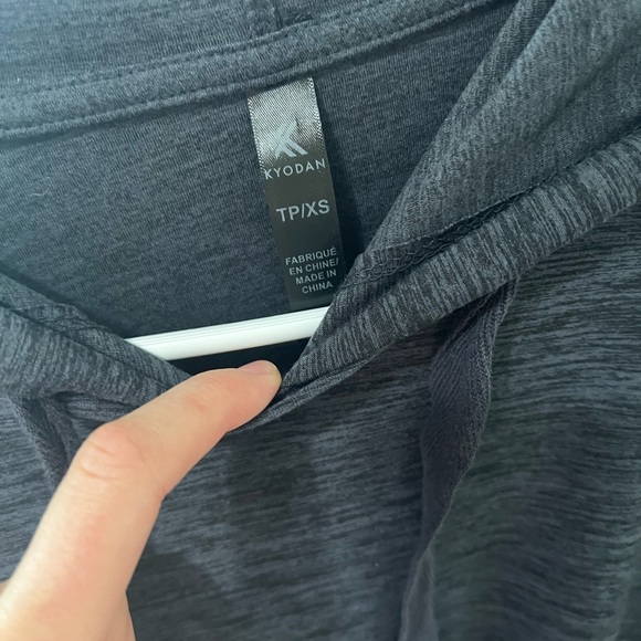 Hooded long sleeve - Picture 3 of 3